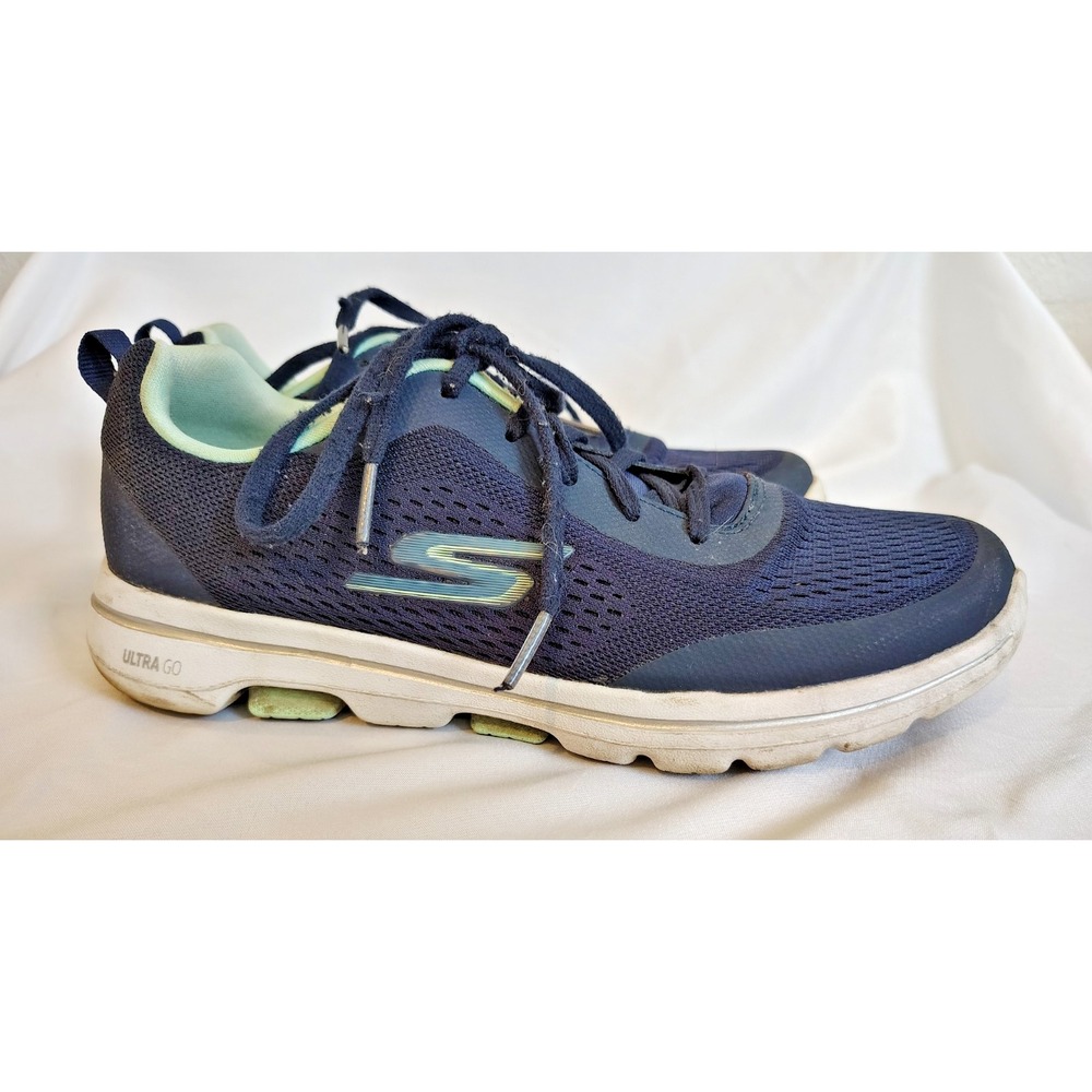 Skechers Women's Size 8.5 Ultra Go Lightweight Walking Shoes Dark Navy Blue